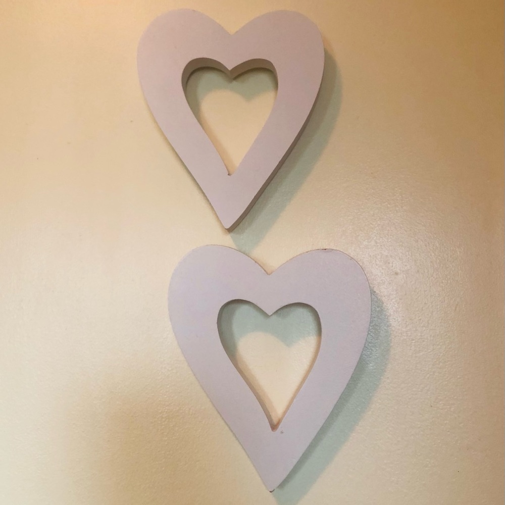2 wall wooden heart cutouts